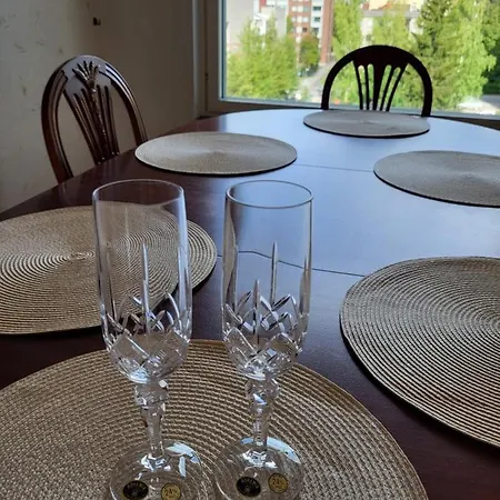 Apartment Large With 4 Bedrooms, Location *